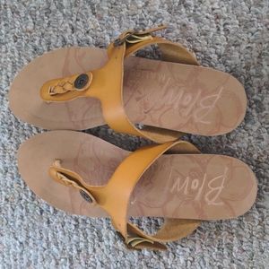 Blowfish thong sandals